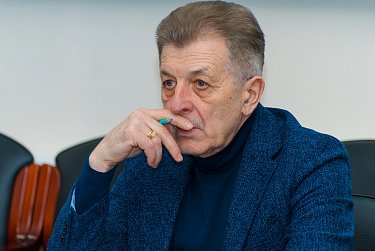 Депутаты определились с датой заседания